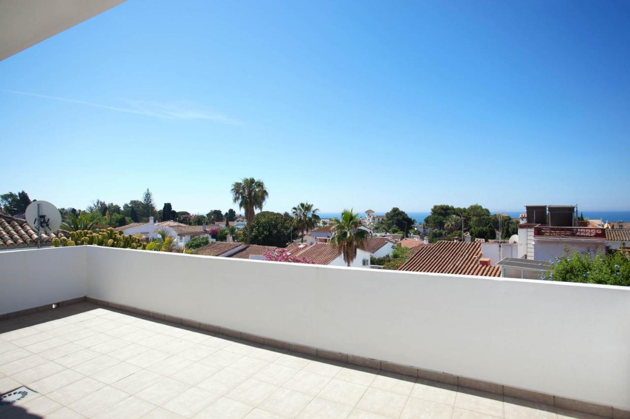 Modern Villa Close To Costabella Beach Marbella Kültér fotó